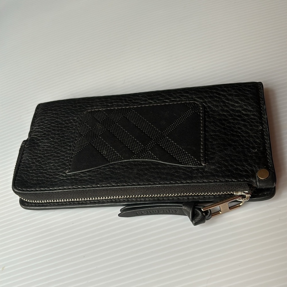Burberry snap and zip black leather wallet - Picture 2 of 10